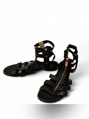 Michael Kors Black Leather Gladiator Codie Sandals/Gold Studs Size 8 Women’s